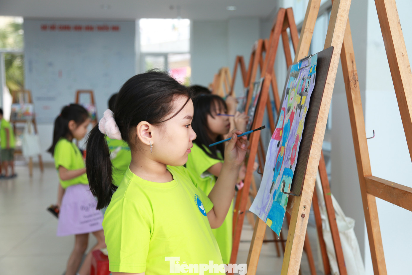 Đoàn viên, thanh thiếu nhi tham gia các hoạt động trong khuôn khổ lễ phát động hưởng ứng năm an toàn giao thông 2023 như vẽ tranh, diễn đàn, tập huấn sơ cấp cứu... Đoàn viên, thanh thiếu nhi tham gia các hoạt động trong khuôn khổ lễ phát động hưởng ứng năm an toàn giao thông 2023 như vẽ tranh, diễn đàn, tập huấn sơ cấp cứu...