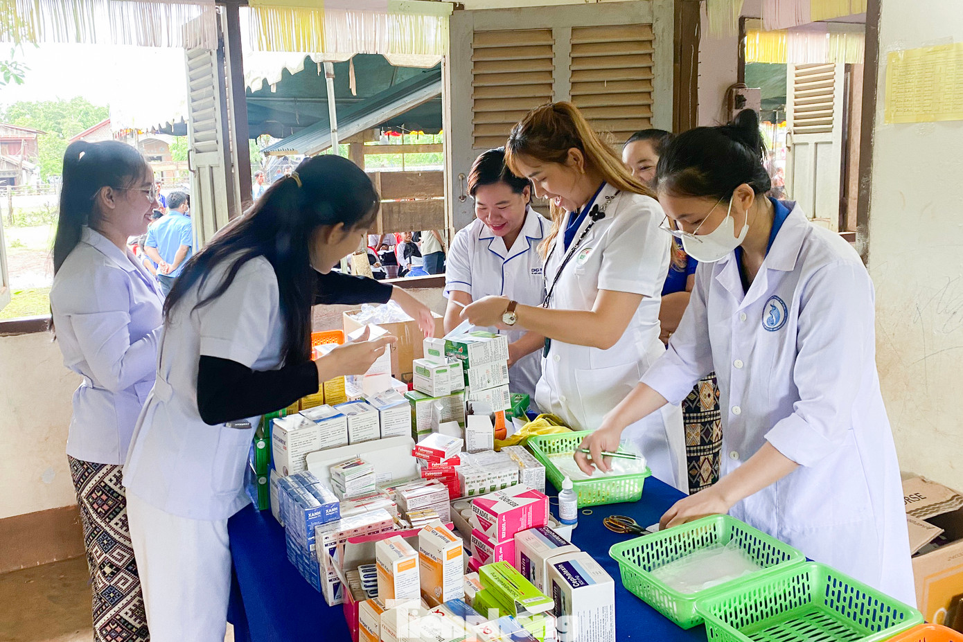 Trong Chiến dịch tình nguyện hè năm 2023, chương trình tình nguyện quốc tế của Thành Đoàn Đà Nẵng tại nước bạn Lào diễn ra từ ngày 15/7 đến ngày 21/7. Trong đó, nội dung trọng tâm là khám bệnh và phát thuốc miễn phí cho người dân. Trong Chiến dịch tình nguyện hè năm 2023, chương trình tình nguyện quốc tế của Thành Đoàn Đà Nẵng tại nước bạn Lào diễn ra từ ngày 15/7 đến ngày 21/7. Trong đó, nội dung trọng tâm là khám bệnh và phát thuốc miễn phí cho người dân.