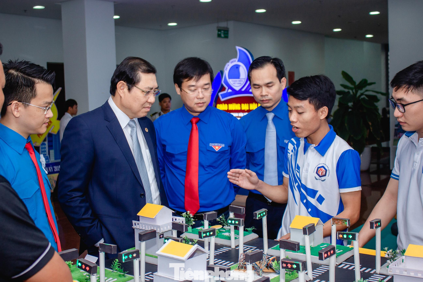 Các ngày hội khởi nghiệp, triển lãm, hội chợ khởi nghiệp... tạo sân chơi thiết thực cho đoàn viên thanh niên. Ảnh: Giang Thanh Các ngày hội khởi nghiệp, triển lãm, hội chợ khởi nghiệp... tạo sân chơi thiết thực cho đoàn viên thanh niên. Ảnh: Giang Thanh