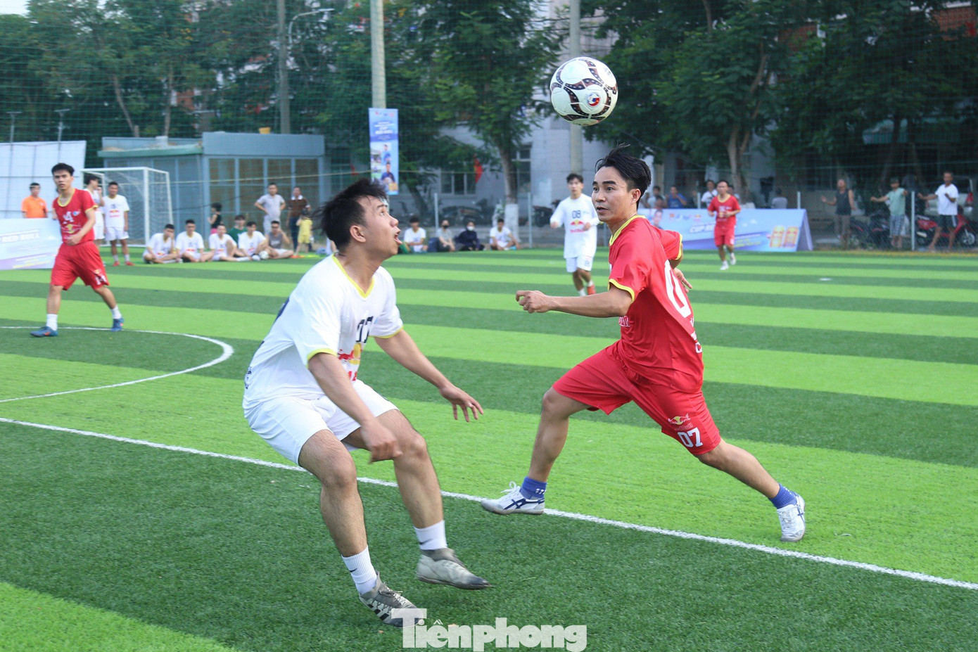 Các đội bốc thăm chia cặp để đấu loại trực tiếp Các đội bốc thăm chia cặp để đấu loại trực tiếp