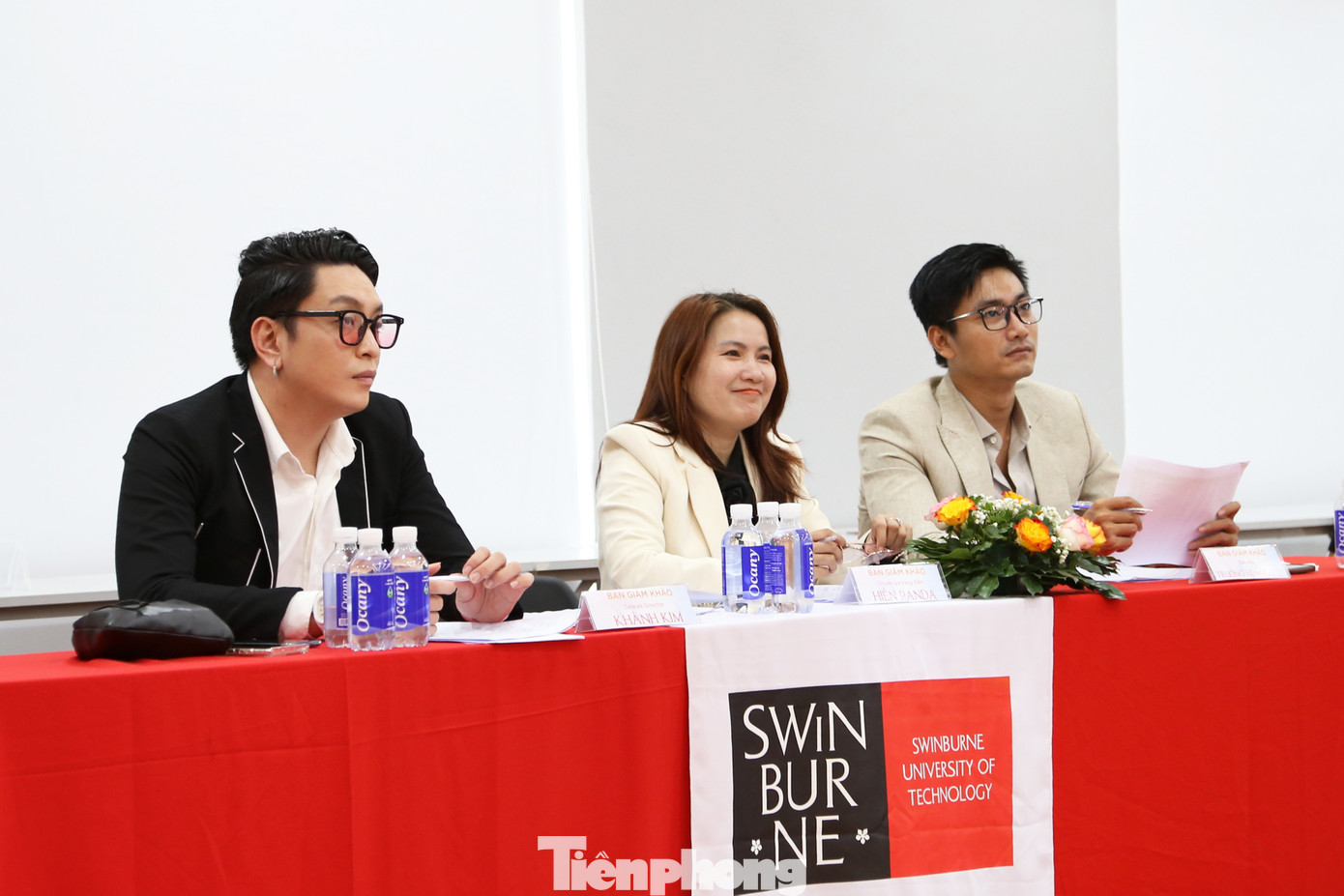 BGK của vòng casting tại khu vực miền Trung - Tây Nguyên, gồm: NSƯT Hà Hương, PGS - TS nhân trắc học Mai Văn Hưng, Chủ tịch Hội Nghệ sĩ múa Đà Nẵng Phan Hồng Hà, Siêu mẫu Trương Hoàng Việt, Model Khánh Kim và chuyên gia makeup Hiền Panda.