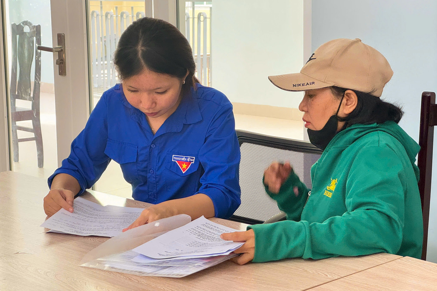 Theo anh Mai Hồng Anh, Bí thư Đoàn phường Thanh Khê, đội hình sẽ tiếp tục được duy trì liên tục để hỗ trợ người dân tại Trung tâm hành chính công, nhất là những thời điểm có đông người dân đến thực hiện các thủ tục hành chính để đảm bảo quá trình vận hành chính quyền 2 cấp luôn thông suốt, không khiến người dân gặp khó khăn, vướng mắc.