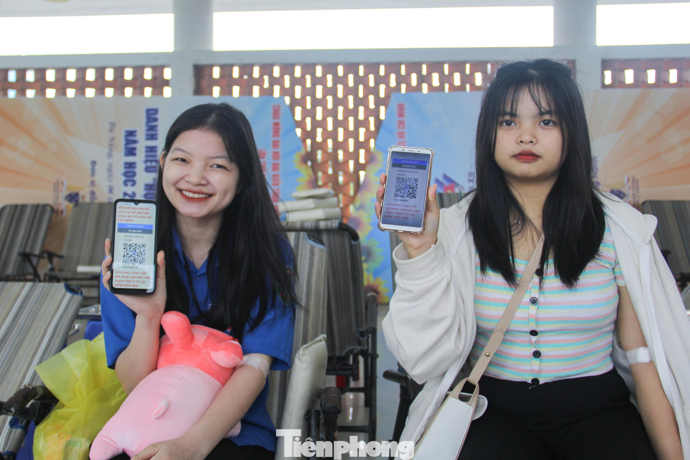 Nhiều bạn trẻ hào hứng khi quy trình hiến máu trở nên nhanh gọn hơn, không phải mất thời gian chờ đợi Nhiều bạn trẻ hào hứng khi quy trình hiến máu trở nên nhanh gọn hơn, không phải mất thời gian chờ đợi