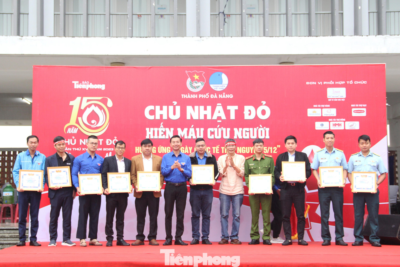 Thành Đoàn Đà Nẵng khen thưởng 26 tập thể có thành tích xuất sắc trong công tác vận động hiến máu năm 2022 Thành Đoàn Đà Nẵng khen thưởng 26 tập thể có thành tích xuất sắc trong công tác vận động hiến máu năm 2022