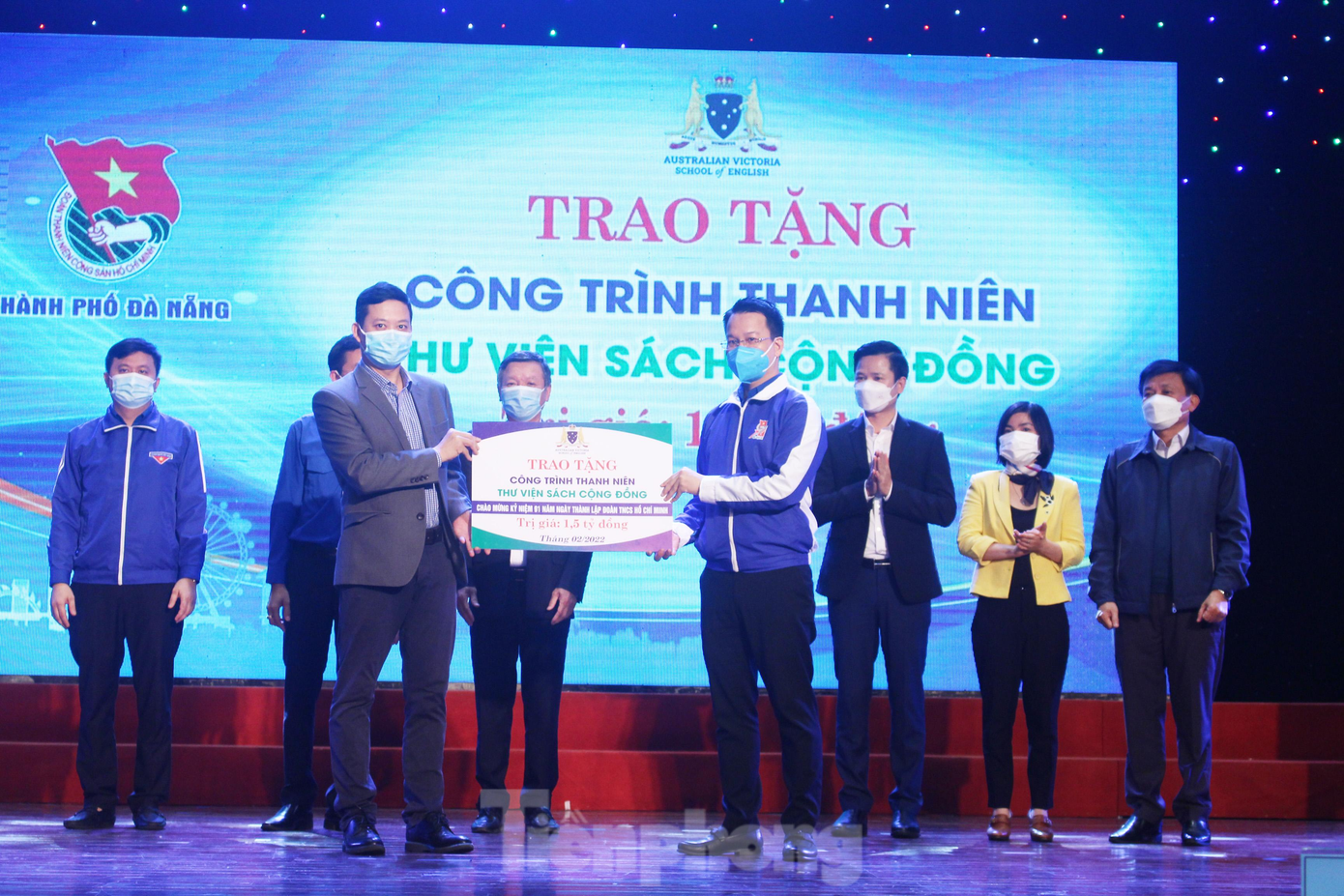 Kí kết hợp tác để thực hiện Thư viện sách song ngữ dành cho thanh thiếu nhi đặt tại Cung thiếu nhi Đà Nẵng