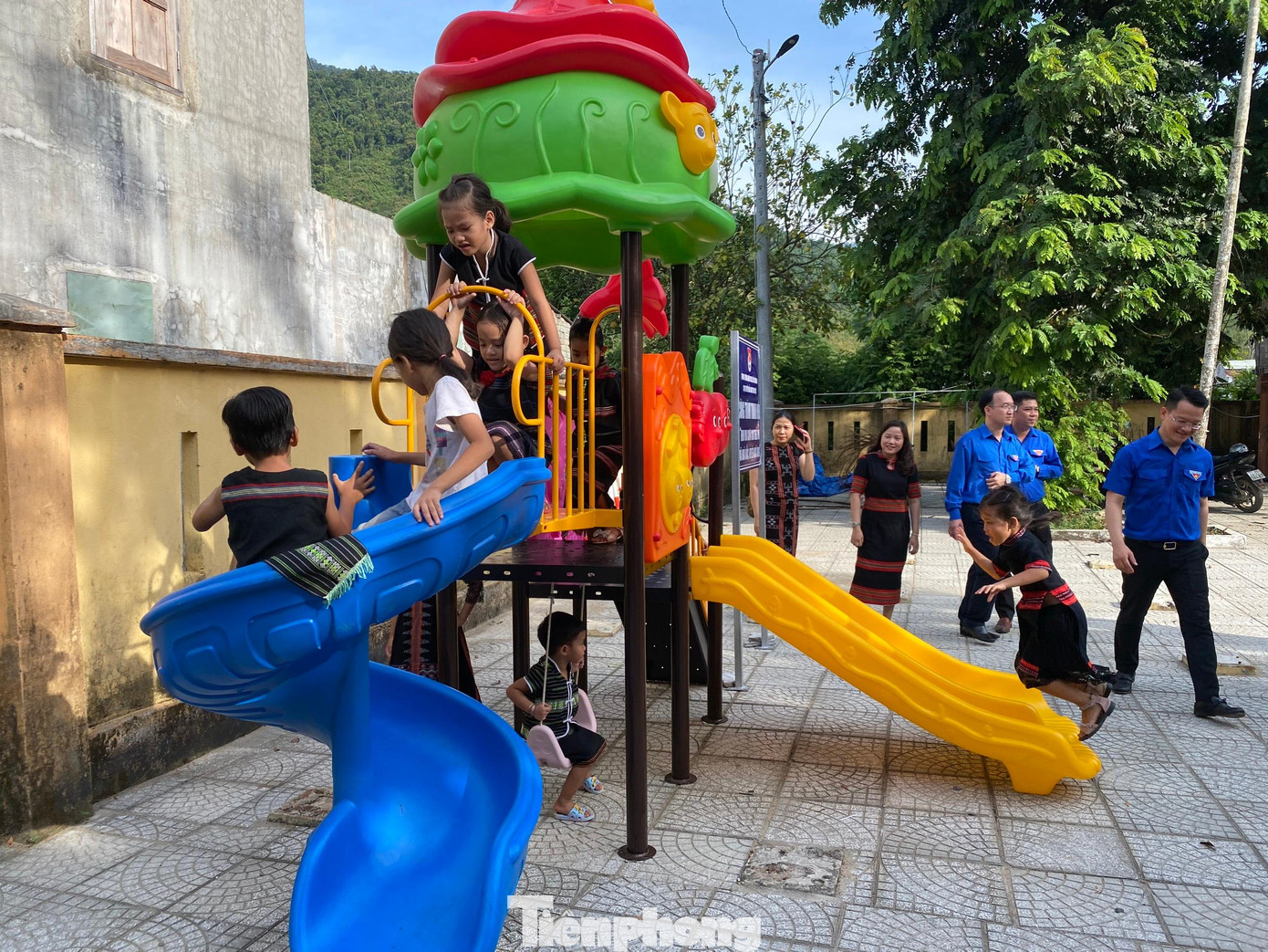 Đây sẽ là thiết chế văn hoá để các em nhỏ Cơ Tu ở đây vui chơi, sinh hoạt mỗi ngày