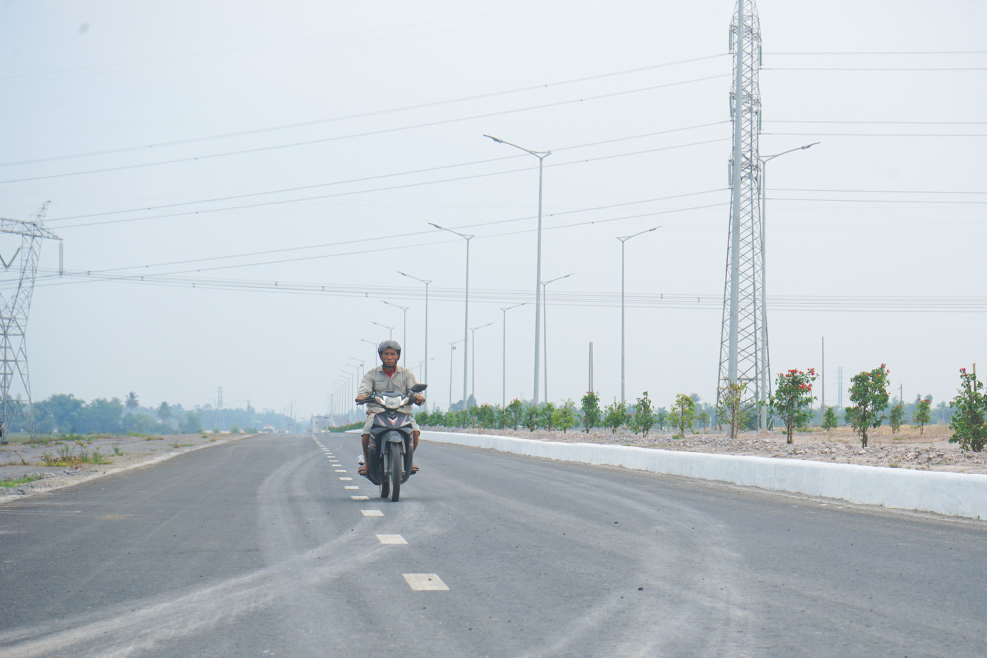 Khu vực này được tổ chức thành 11 đơn vị ở, 3 khu chức năng ngoài đơn vị ở và khu lõi trung tâm chủ yếu là rừng hiện trạng kết hợp một nhóm nhà ở và làng xóm hiện hữu.