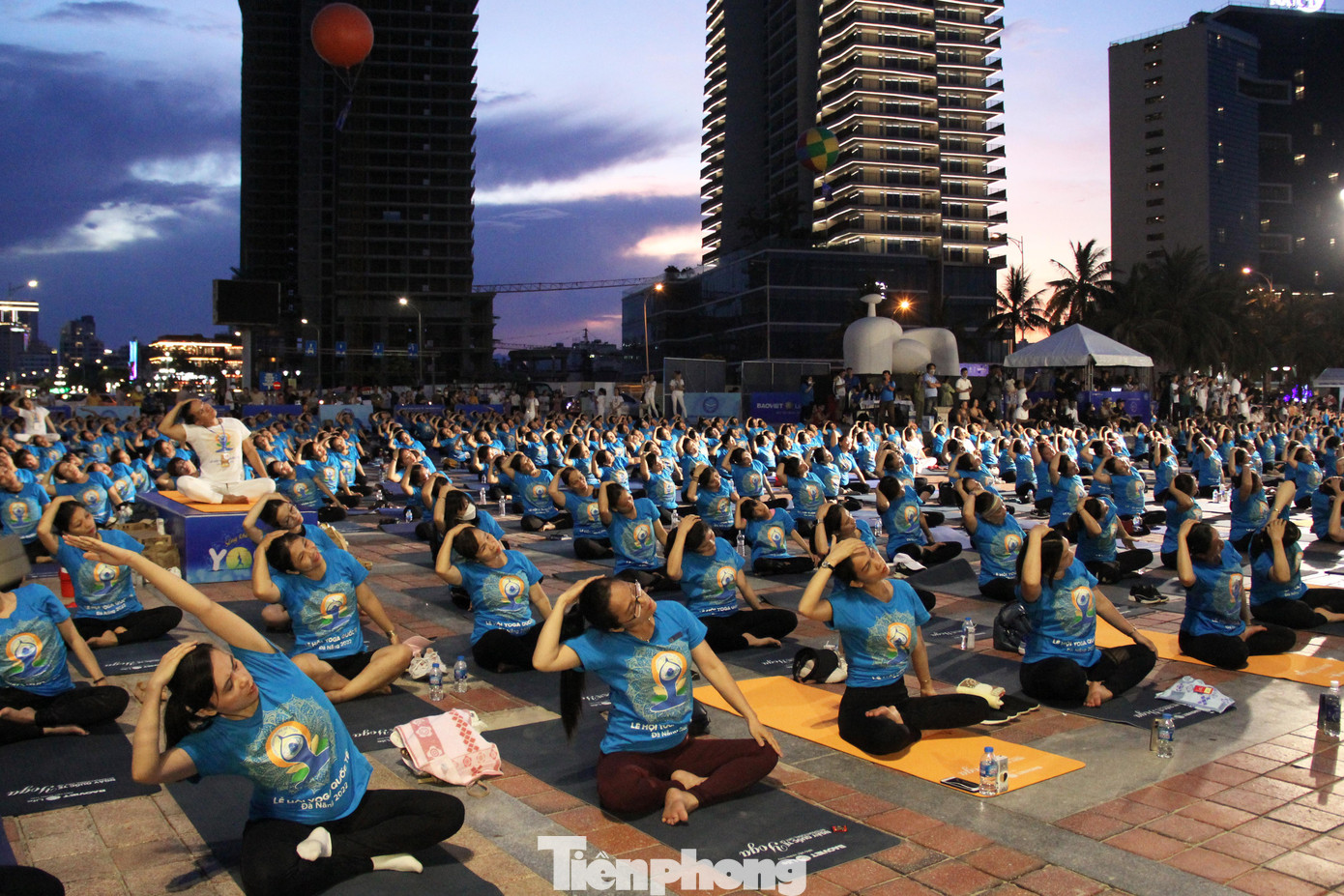 “Qua đây, chúng tôi cũng muốn giới thiệu đến bạn bè quốc tế hình ảnh Đà Nẵng năng động, mến khách. Trong thời gian tới, Lễ hội sẽ tiếp tục được nâng tầm về nội dung và hình thức để thúc đẩy phong trào yoga của thành phố phát triển mạnh mẽ”, ông Nam nói.
