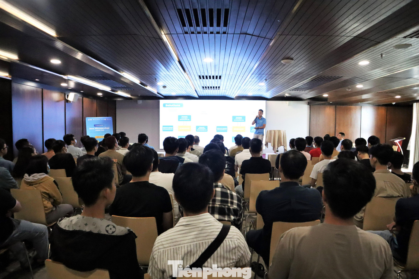 Đà Nẵng TechTalk tạo sân chơi cho cộng đồng yêu công nghệ trên địa bàn Đà Nẵng TechTalk tạo sân chơi cho cộng đồng yêu công nghệ trên địa bàn
