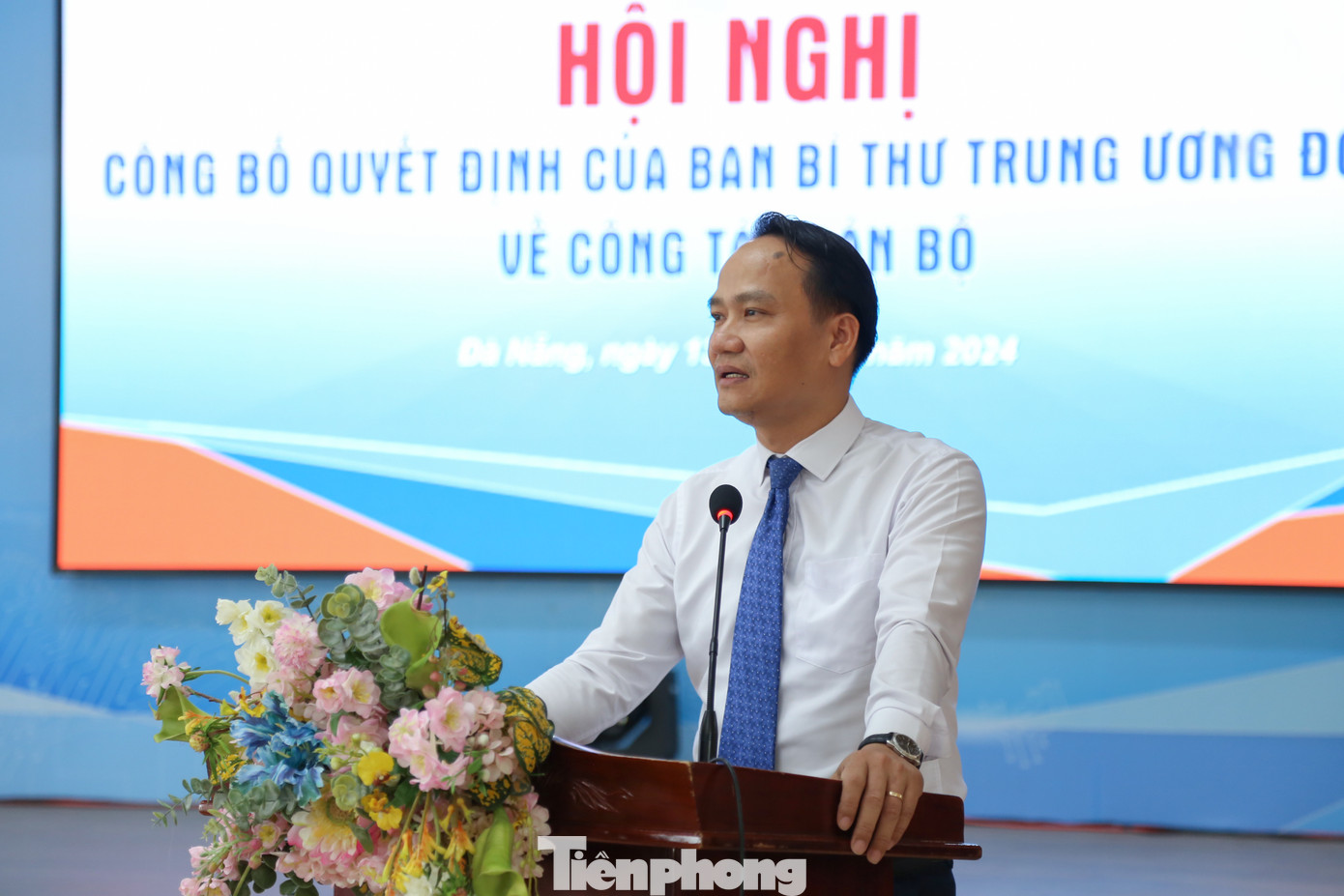 Phó Bí thư thường trực Thành ủy Đà Nẵng kỳ vọng với sự dẫn dắt của tân Bí thư Thành Đoàn, tuổi trẻ Đà Nẵng sẽ có những mô hình, sáng kiến mới, đột phá. Phó Bí thư thường trực Thành ủy Đà Nẵng kỳ vọng với sự dẫn dắt của tân Bí thư Thành Đoàn, tuổi trẻ Đà Nẵng sẽ có những mô hình, sáng kiến mới, đột phá.