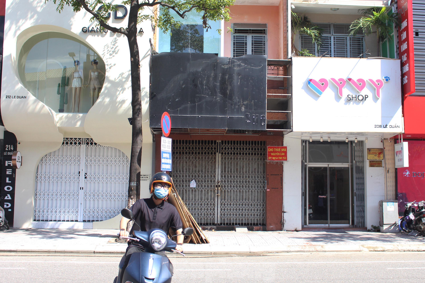 Phố thời trang Lê Duẩn đìu hiu.