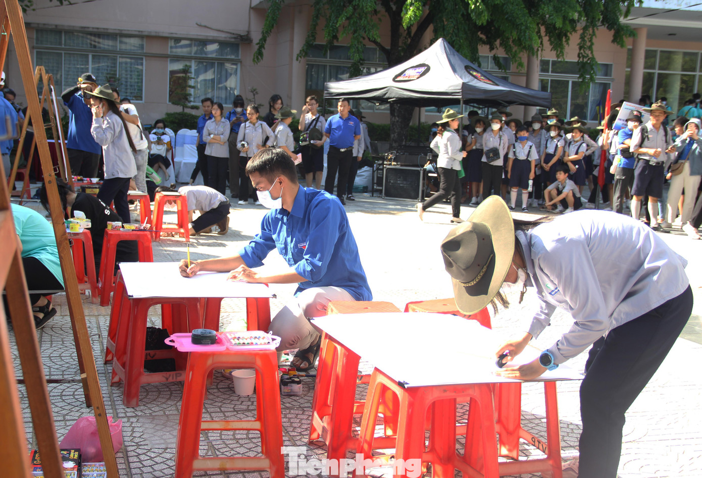 Thi vẽ tranh tuyên truyền các thông điệp bảo vệ môi trường