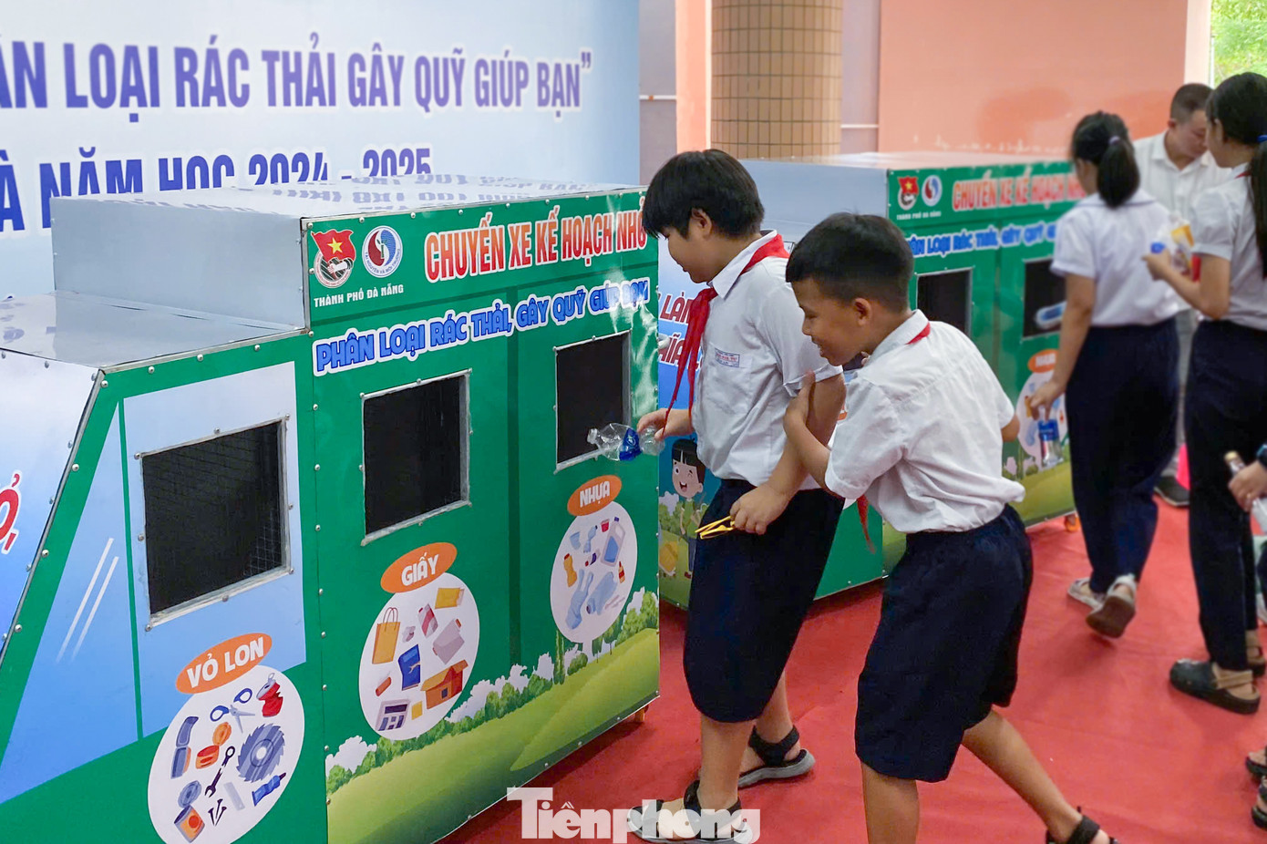 Hơn 6.500 kg rác tài nguyên được thu gom trong 2 năm triển khai Chuyến xe Kế hoạch nhỏ Hơn 6.500 kg rác tài nguyên được thu gom trong 2 năm triển khai Chuyến xe Kế hoạch nhỏ