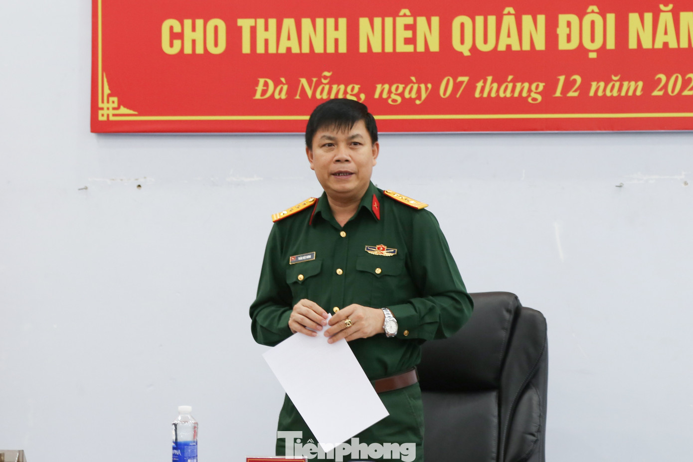 Đại tá Trần Viết Năng - Trưởng ban Thanh niên Quân đội phát biểu chỉ đạo