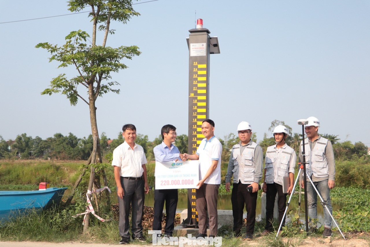 15 năm qua, hơn 2 ngàn công trình, dự án phòng tránh thiên tai được triển khai trên 55 tỉnh, thành trong cả nước 15 năm qua, hơn 2 ngàn công trình, dự án phòng tránh thiên tai được triển khai trên 55 tỉnh, thành trong cả nước