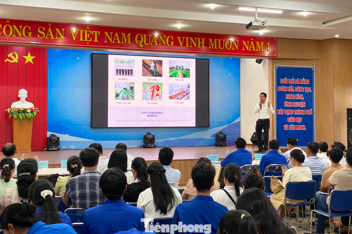 Các chuyên gia công nghệ, nhà khởi nghiệp nông nghiệp công nghệ cao chia sẻ với đoàn viên thanh niên về ứng dụng công nghệ mới để nâng cao năng suất, chất lượng sản phẩm Các chuyên gia công nghệ, nhà khởi nghiệp nông nghiệp công nghệ cao chia sẻ với đoàn viên thanh niên về ứng dụng công nghệ mới để nâng cao năng suất, chất lượng sản phẩm