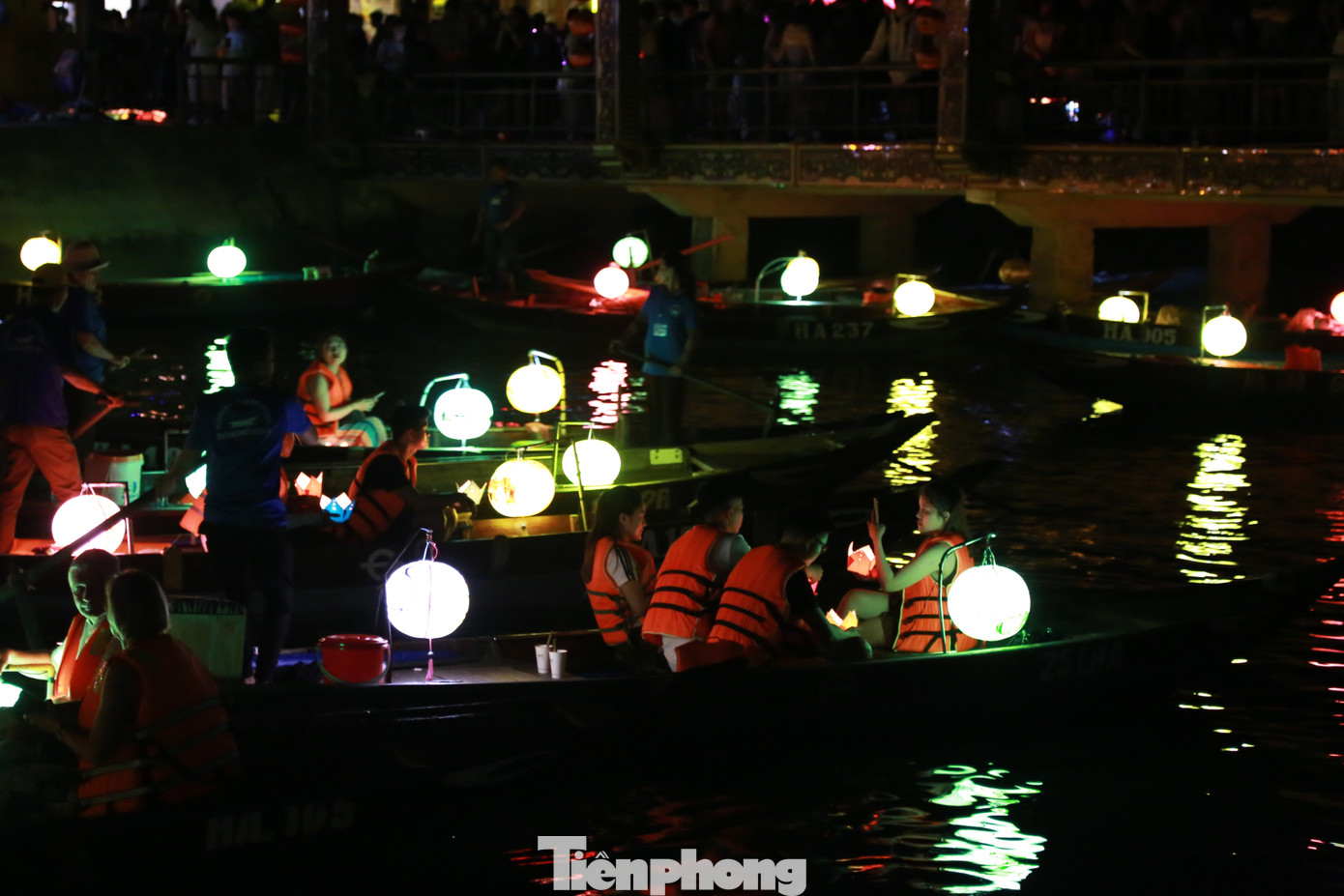 Theo ông Nguyễn Thế Hùng, Phó Chủ tịch UBND TP Hội An, năm nay, chiến dịch Giờ Trái đất được Bộ Công Thương phát động với thông điệp “Tiết kiệm điện - Thành thói quen”. Năm 2023 là năm thứ 15 liên tiếp Hội An hưởng ứng “Giờ Trái đất”.