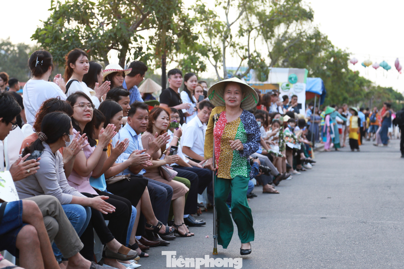 Theo ông Nguyễn Thế Hùng, Phó Chủ tịch UBND TP Hội An, đây là năm thứ 15 liên tiếp thành phố tham gia và tổ chức các hoạt động hưởng ứng Giờ Trái đất.