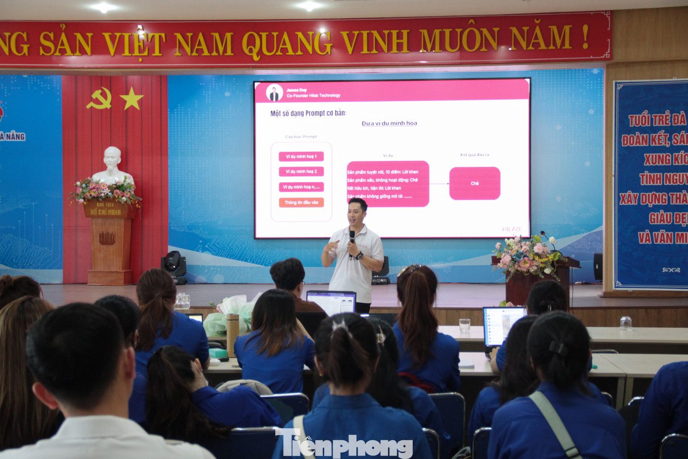 Chương trình bootcamp về AI thu hút sự tham gia của hơn 100 đoàn viên thanh niên trên địa bàn. Ảnh: Giang Thanh Chương trình bootcamp về AI thu hút sự tham gia của hơn 100 đoàn viên thanh niên trên địa bàn. Ảnh: Giang Thanh