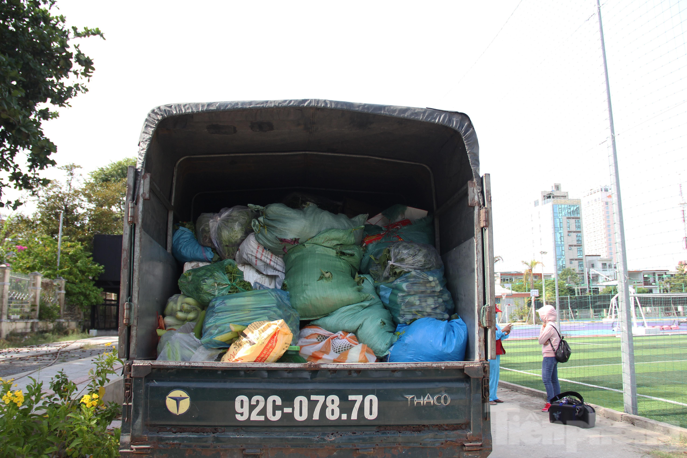 Theo ông Phan Xuân Chiến, Chủ tịch Hội Chữ thập đỏ huyện Đại Lộc, đây là tình cảm của người dân Quảng Nam nói chung và Đại Lộc nói riêng dành tặng Đà Nẵng lúc khó khăn do dịch bệnh.