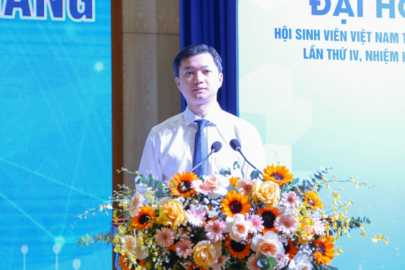 Bí thư T.Ư Đoàn, Chủ tịch T.Ư Hội Sinh viên Việt Nam Nguyễn Minh Triết khẳng định sinh viên Đà Nẵng phải tiên phong, là chủ thể tham gia chuyển đổi số.