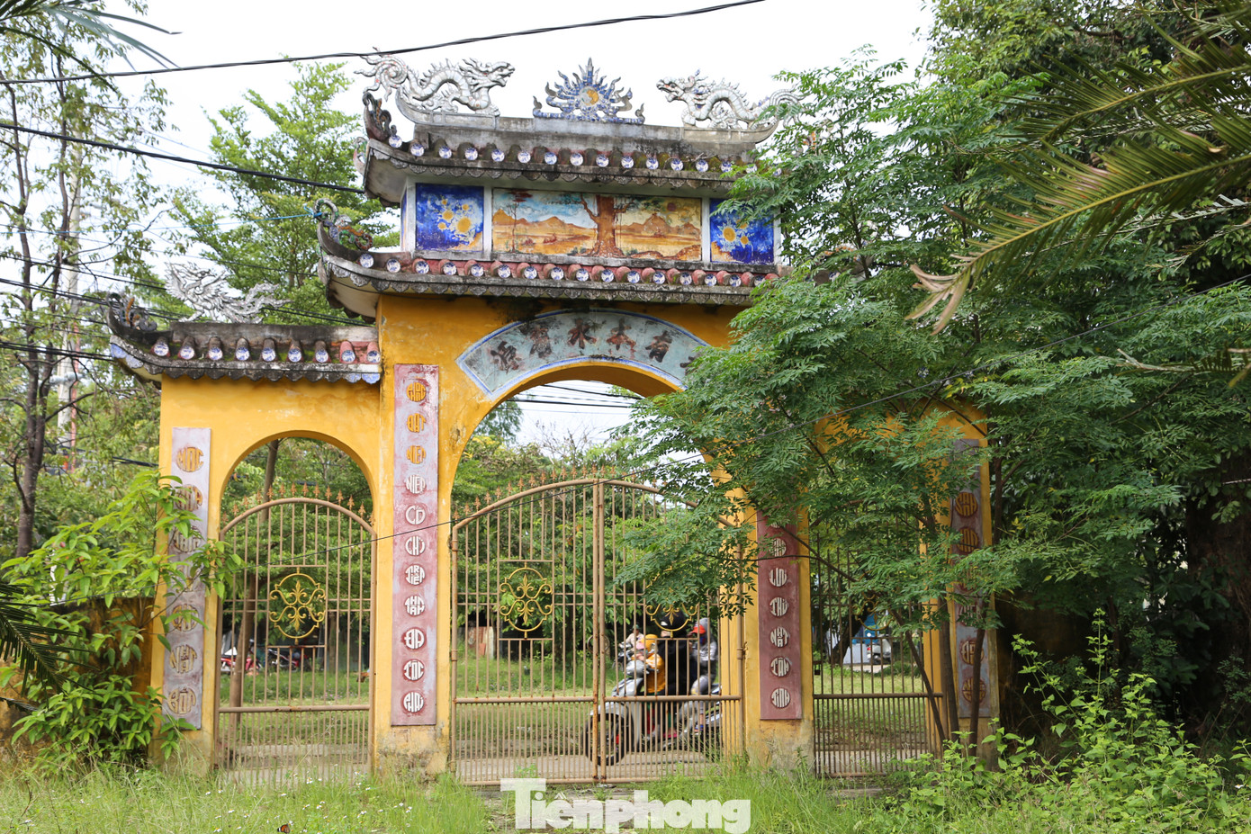 Ngày nay, đến ngày giỗ tiền hiền hằng năm, đại diện chư phái tộc đều tề tựu về nhà thờ tiền hiền Phong Lệ để cúng tế tưởng nhớ, tri ân các bậc tiền nhân. Nhà thờ Tiền hiền là nơi thờ tự tổ tiên của gần 30 tộc họ, trong đó, có 17 tộc họ được tôn xưng là tiền hiền và hậu hiền.