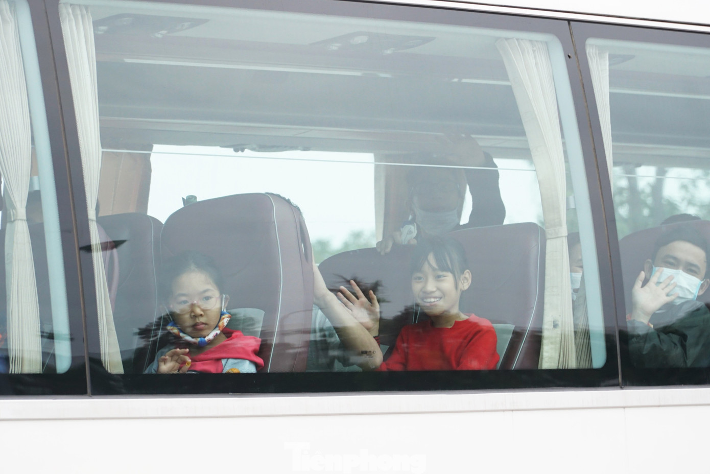 Những chuyến xe đầu tiên khởi hành từ 13/1 (nhằm ngày 22 tháng Chạp âm lịch), những chuyến cuối sẽ rời bến trong ngày mai (20/1, nhằm ngày 29 tháng Chạp âm lịch).