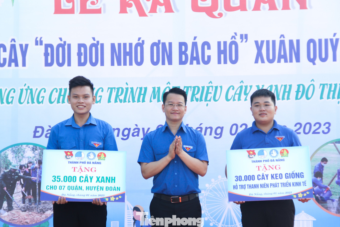 Thành Đoàn Đà Nẵng trao 30 nghìn cây keo giống hỗ trợ thanh niên nông thôn ở huyện Hòa Vang phát triển kinh tế và 35 nghìn cây xanh các loại cho 7 Quận, Huyện Đoàn. Ảnh: Giang Thanh Thành Đoàn Đà Nẵng trao 30 nghìn cây keo giống hỗ trợ thanh niên nông thôn ở huyện Hòa Vang phát triển kinh tế và 35 nghìn cây xanh các loại cho 7 Quận, Huyện Đoàn. Ảnh: Giang Thanh
