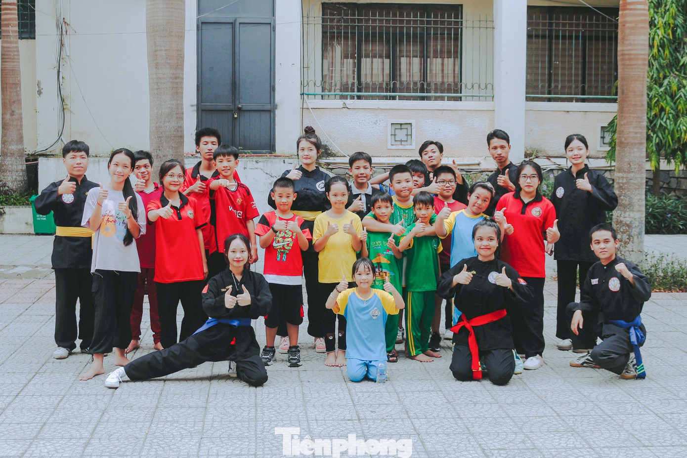 Theo anh Nguyễn Viết Hải Hiệp - Bí thư Đoàn trường ĐH Sư phạm - ĐH Đà Nẵng, trong chiến dịch Mùa hè xanh năm nay, Đoàn trường triển khai 10 đội hình với 150 tình nguyện viên để triển khai các hoạt động ở quận Liên Chiểu (Đà Nẵng) và xã Điện Phong (huyện Điện Bàn, tỉnh Quảng Nam).