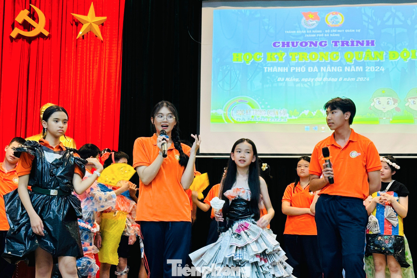 Theo anh Nguyễn Bá Duân, Phó Bí thư Thành Đoàn Đà Nẵng, nhiều năm qua, chương trình Học kỳ trong quân đội trở thành địa chỉ tin cậy để phụ huynh gửi gắm con em trong mỗi dịp hè. Qua mỗi khóa học, các em có những thay đổi tích cực, thực sự trưởng thành, tự giác trong học tập và cuộc sống.