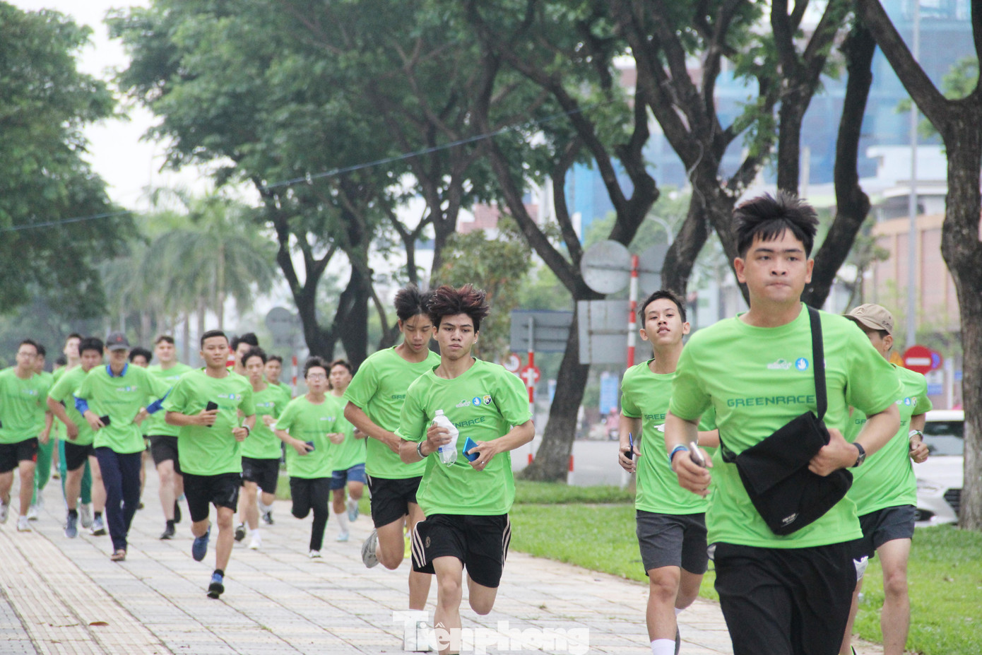 "Chúng tôi mong muốn GreenRace sẽ lan tỏa được phong trào thể thao trong học sinh, sinh viên, đồng thời giáo dục, nâng cao nhận thức của các bạn trẻ về bảo vệ môi trường, bảo tồn đa dạng sinh học", anh Hùng nói.