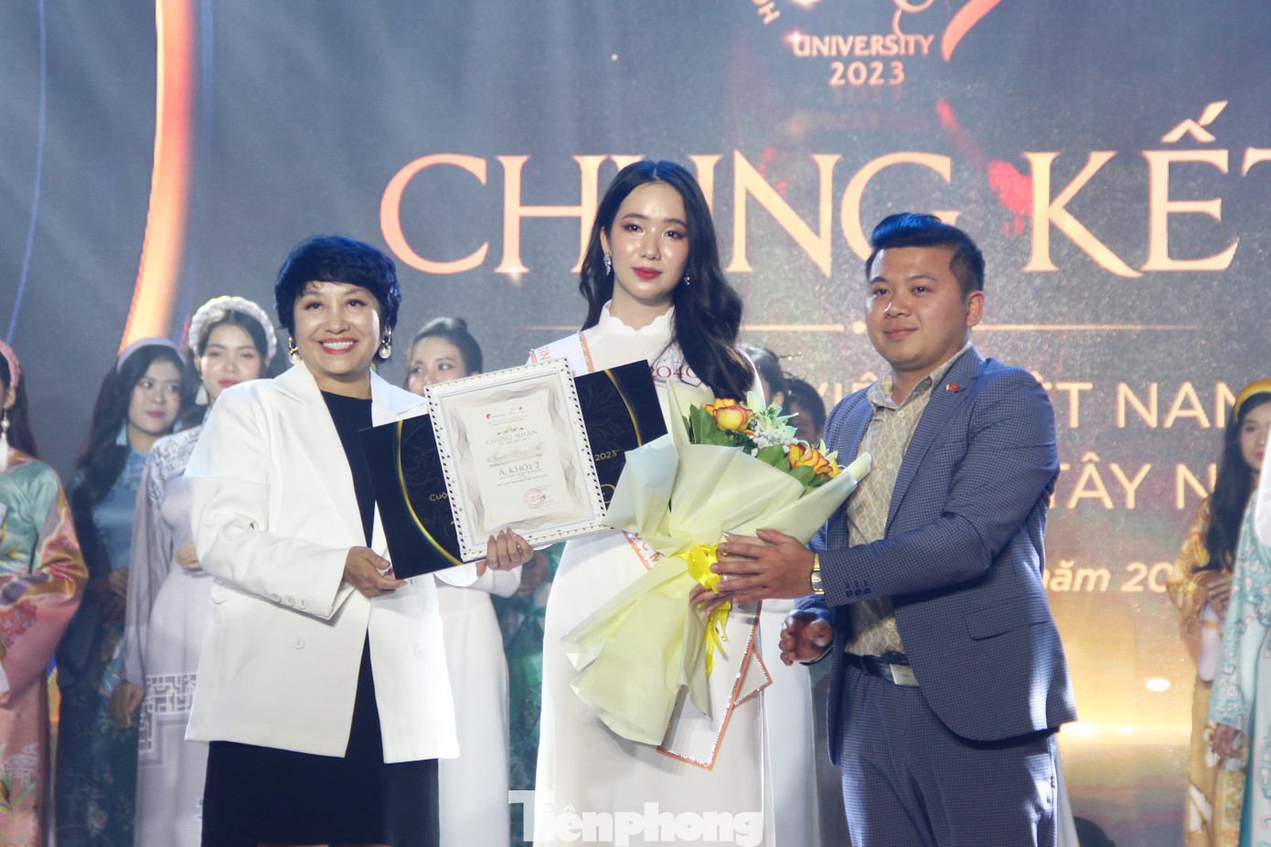 Thí sinh Nguyễn Phương Nhi giành ngôi vị Á khôi 2, cô cũng xuất sắc giành giải thưởng Thí sinh được yêu thích nhất khi có cú lội ngược dòng ngoạn mục trên hệ thống bình chọn của Cuộc thi. Thí sinh Nguyễn Phương Nhi giành ngôi vị Á khôi 2, cô cũng xuất sắc giành giải thưởng Thí sinh được yêu thích nhất khi có cú lội ngược dòng ngoạn mục trên hệ thống bình chọn của Cuộc thi.