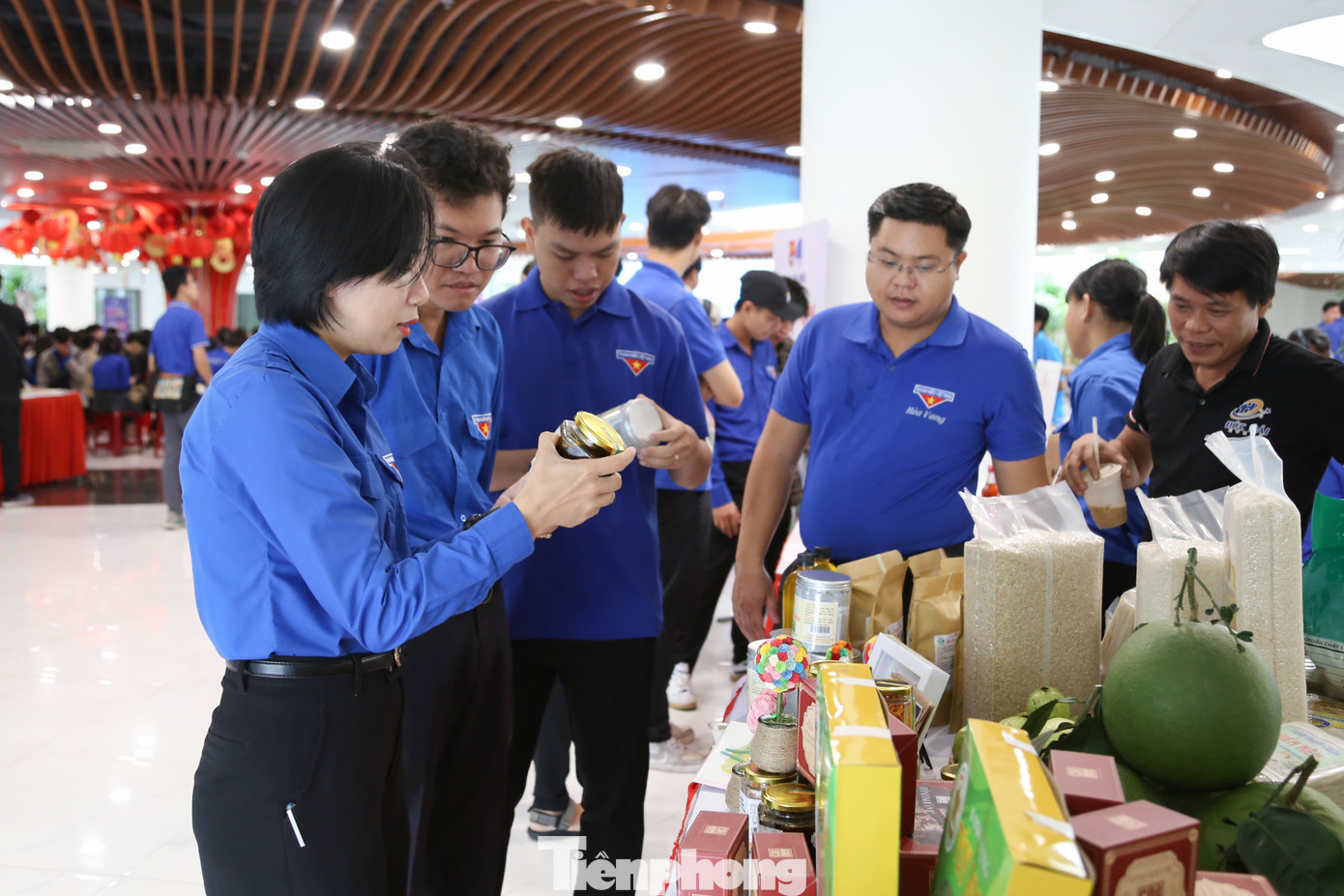 Đây là dịp để các bạn trẻ đưa sản phẩm khởi nghiệp đến gần hơn với khách hàng, kết nối hợp tác, đầu tư với các doanh nghiệp, các tổ chức hỗ trợ khởi nghiệp.