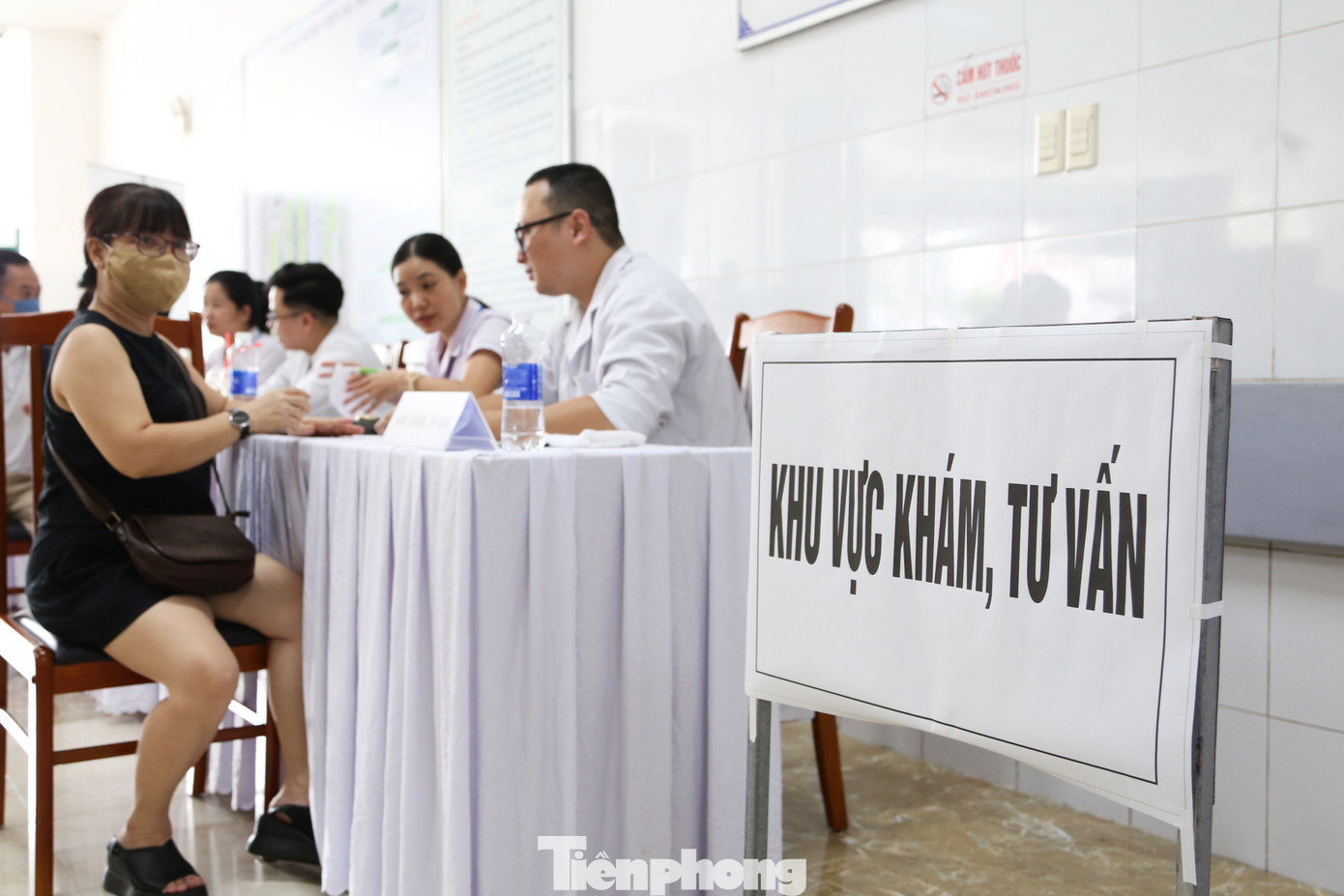 Được biết, Chương trình CAREME - Yêu lấy mình là sáng kiến chuyển đổi số do T.Ư Hội Thầy thuốc trẻ Việt Nam xây dựng nhằm giới thiệu và nhân rộng các giải pháp chuyển đổi số, hỗ trợ phát hiện chẩn đoán sớm các bệnh tim mạch, đái tháo đường, bệnh thận mạn - vốn là những bệnh mạn tính phổ biến hàng đầu hiện nay.