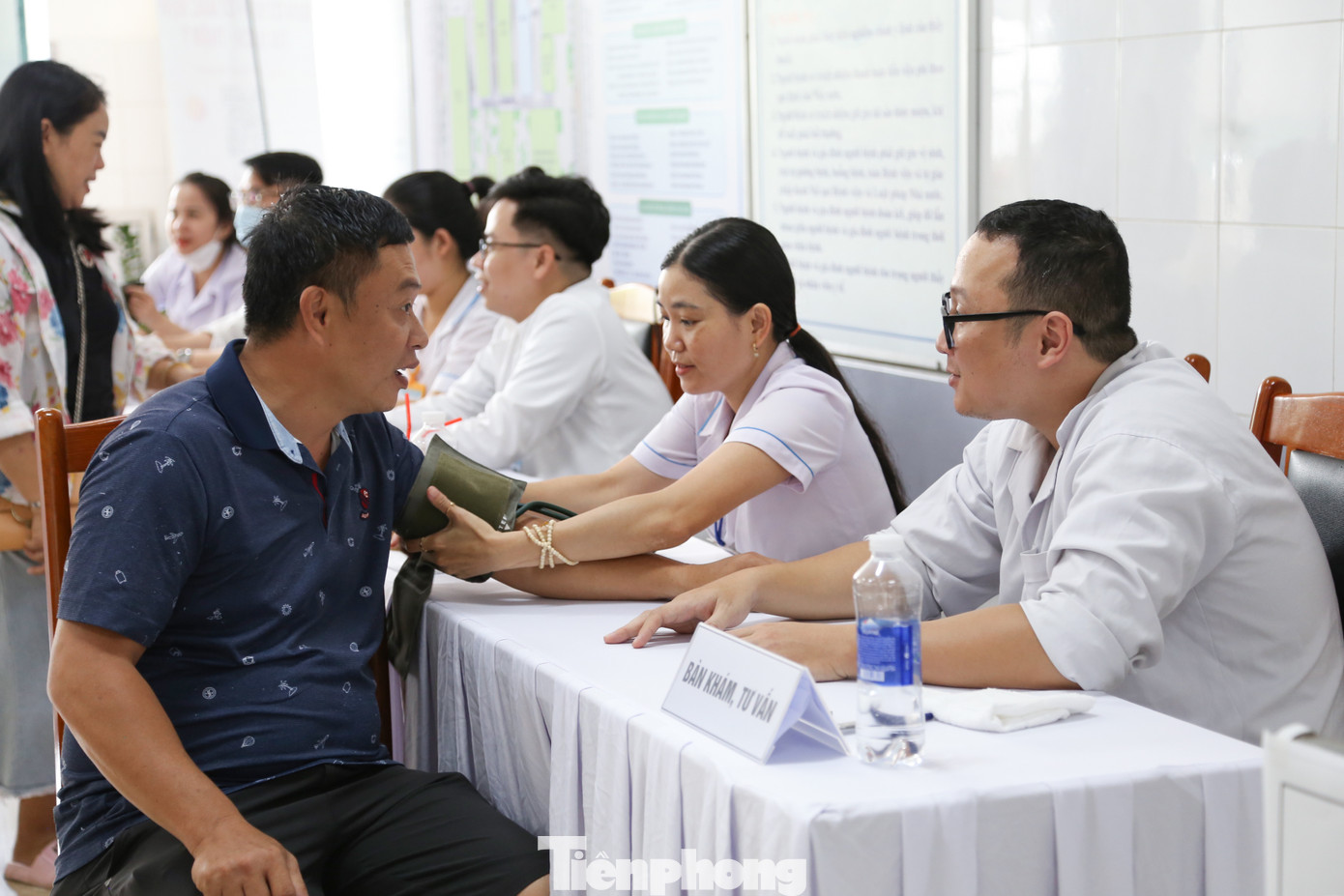 Chương trình cũng góp phần giúp nâng cao khả năng tiếp cận của người bệnh, đặc biệt là các hoàn cảnh khó khăn, yếu thế với dịch vụ y tế chất lượng, nâng cao nhận thức của người dân về tầm soát, sàng lọc bệnh sớm và tuân thủ điều trị.