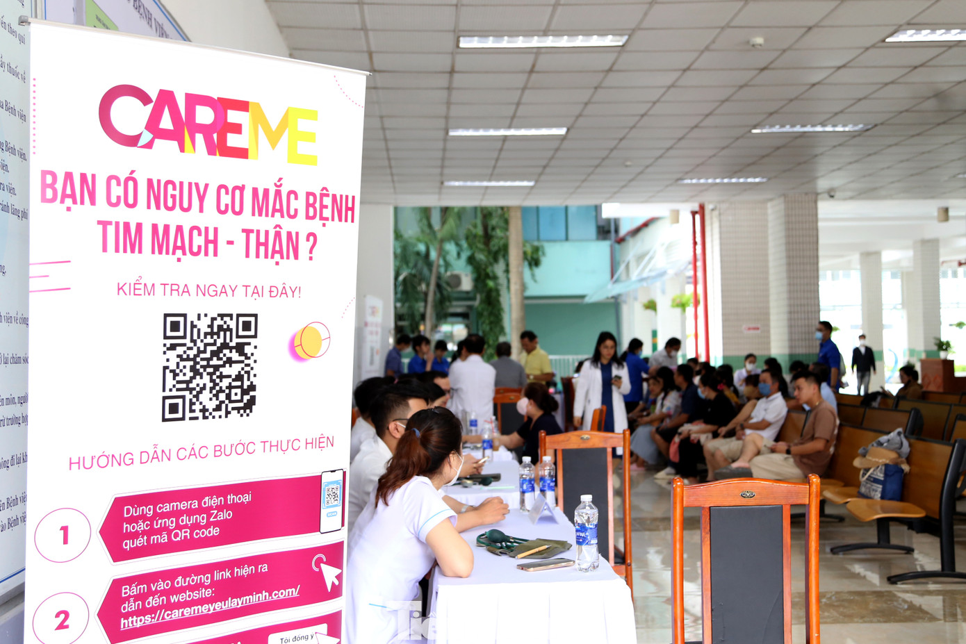 Trước đó, để chuẩn bị cho chương trình, Hội Thầy thuốc trẻ và Bệnh viện Đà Nẵng đã tiến hành sàng lọc các trường hợp có yếu tố nguy cơ thông qua hình thức trực tuyến bằng mã QR với khoảng 1.000 người dân.