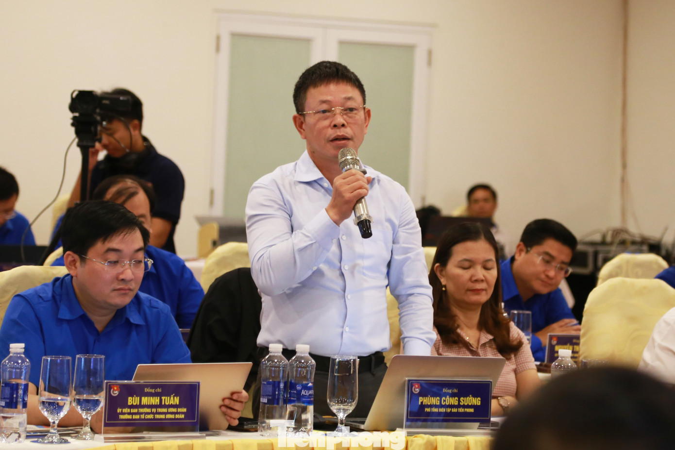 Nhà báo Phùng Công Sưởng, Phó Tổng biên tập Báo Tiền Phong