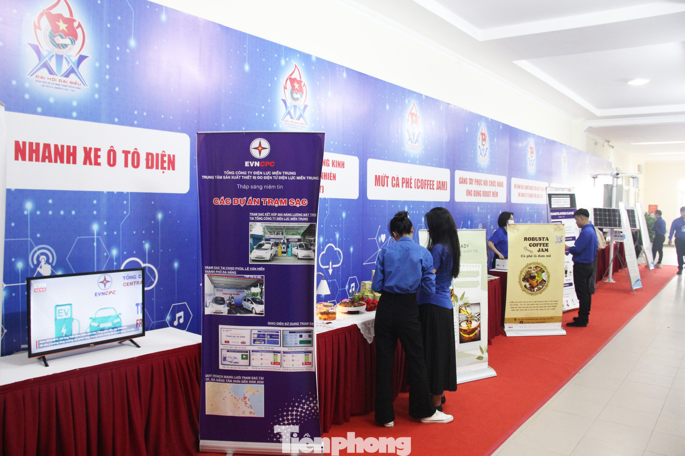 Trong những năm qua, các phong trào hành động cách mạng như Thanh niên tình nguyện, Tuổi trẻ sáng tạo, Tuổi trẻ xung kích bảo vệ Tổ quốc; các chương trình đồng hành cùng thanh niên như: Đồng hành với thanh niên trong học tập; Đồng hành với thanh niên khởi nghiệp, lập nghiệp; Đồng hành với thanh niên rèn luyện và phát triển kỹ năng trong cuộc sống, nâng cao thể chất, đời sống văn hóa tinh thần được Thành Đoàn Đà Nẵng triển khai và đi vào thực tiễn cuộc sống, phát huy được vai trò xung kích, tình nguyện của tuổi trẻ, hỗ trợ giải quyết các nhu cầu, nguyện vọng hợp pháp, chính đáng của thanh niên, giúp Đoàn thêm gần gũi, thật sự là người bạn thân thiết của thanh niên trên bước đường lập thân, lập nghiệp.