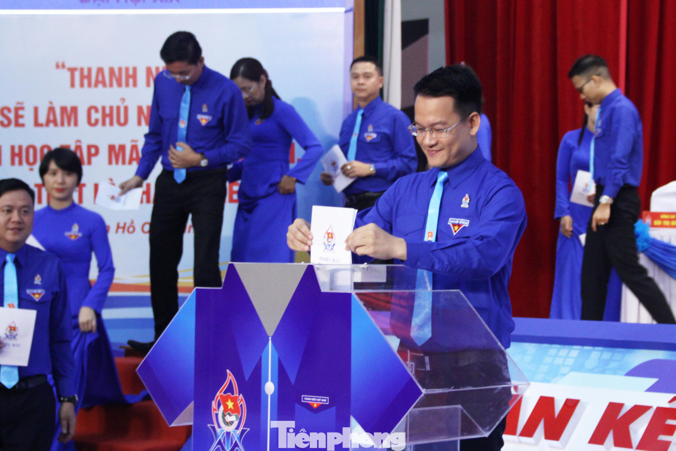 Anh Nguyễn Mạnh Dũng tái đắc cử Bí thư Thành Đoàn Đà Nẵng khóa XIX. Ảnh: Giang Thanh