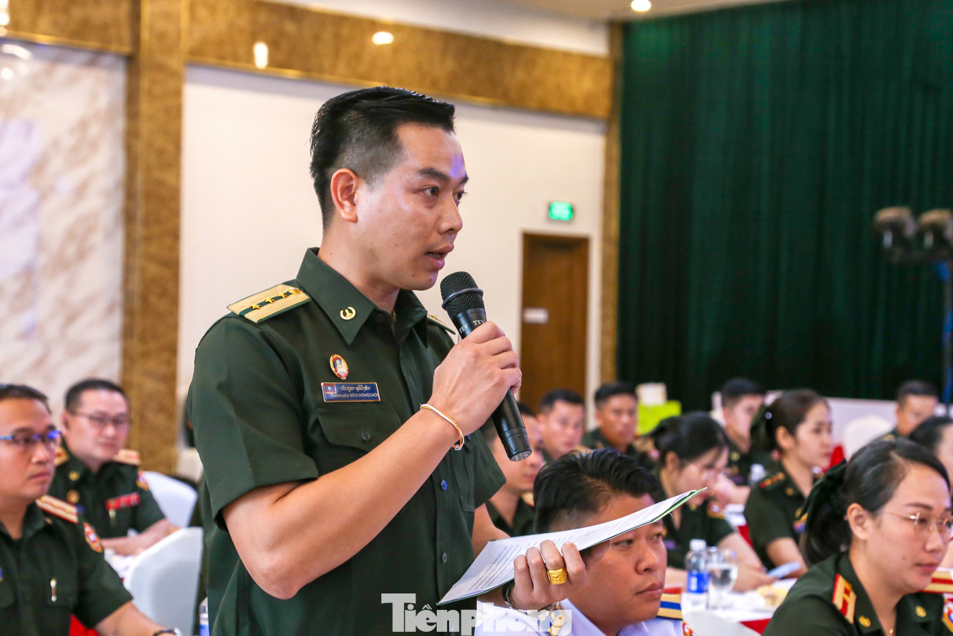 Sĩ quan trẻ hai nước hiến kế để phát triển quân đội mỗi nước cũng như tăng cường hợp tác, ứng dụng khoa học công nghệ trong thời đại 4.0