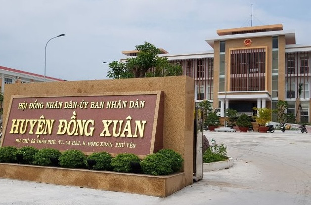 Trụ sở HĐND - UBND huyện Đồng Xuân, tỉnh Phú Yên. Ảnh: T.L. Trụ sở HĐND - UBND huyện Đồng Xuân, tỉnh Phú Yên. Ảnh: T.L.