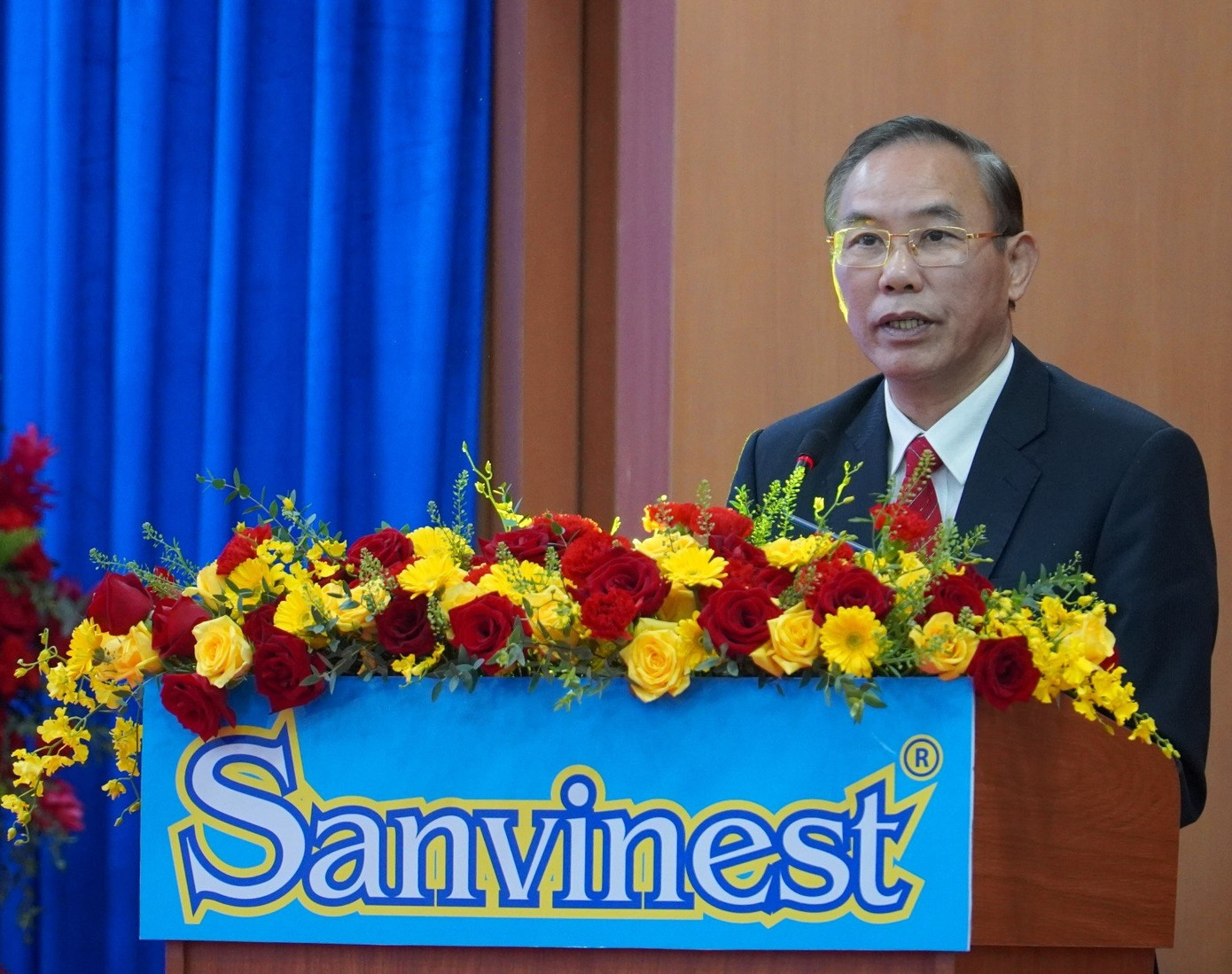 Thứ trưởng Phùng Đức Tiến đánh giá cao việc xuất khẩu chính ngạch tổ yến sang Trung Quốc.