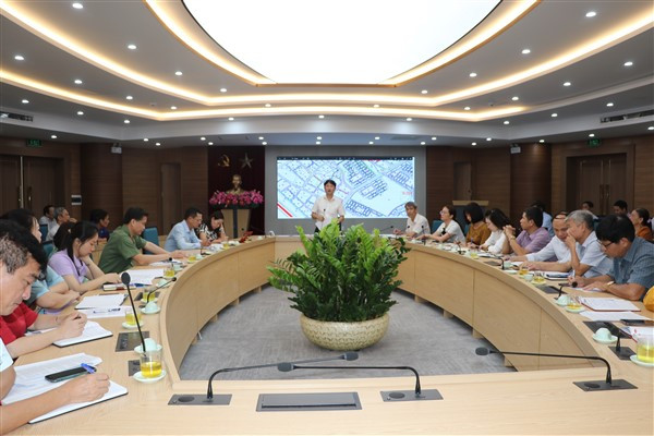 Trong các tháng đầu năm, HĐND thành phố và huyện Gia Lâm tổ chức nhiều hội nghị lấy ý kiến cử tri về Đề án thành lập quận Gia Lâm