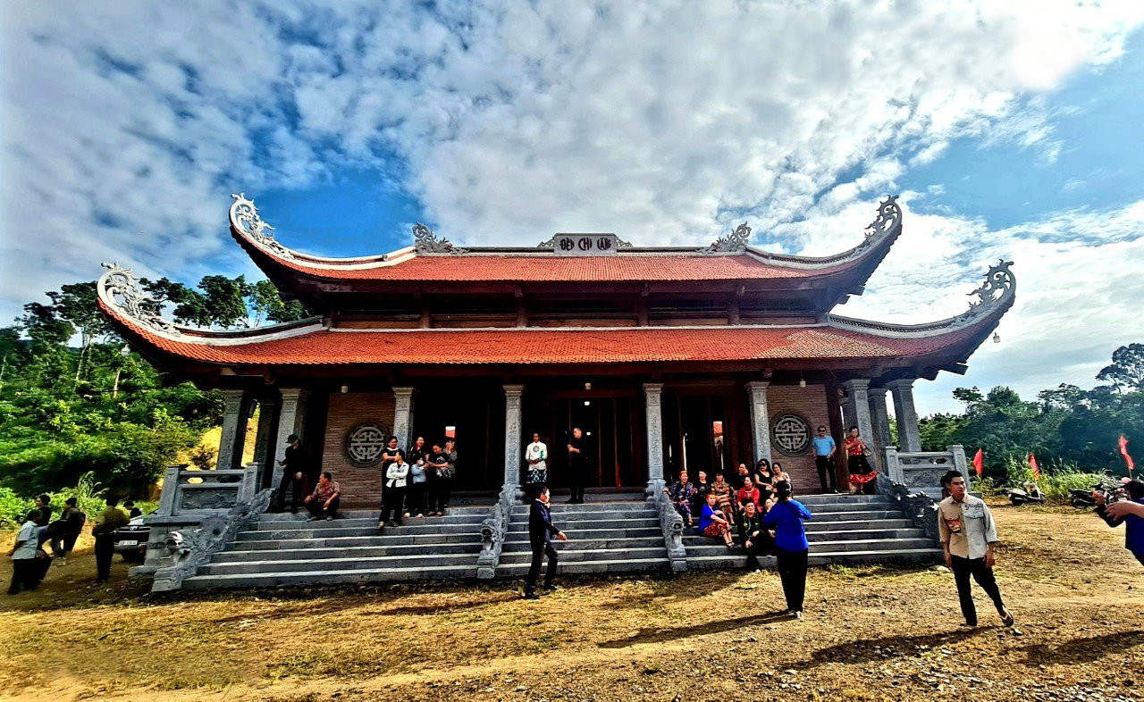 Đền Chi Lăng đã hoàn thành giai đoạn 1 khang trang, bề thế. Ảnh: Duy Chiến Đền Chi Lăng đã hoàn thành giai đoạn 1 khang trang, bề thế. Ảnh: Duy Chiến