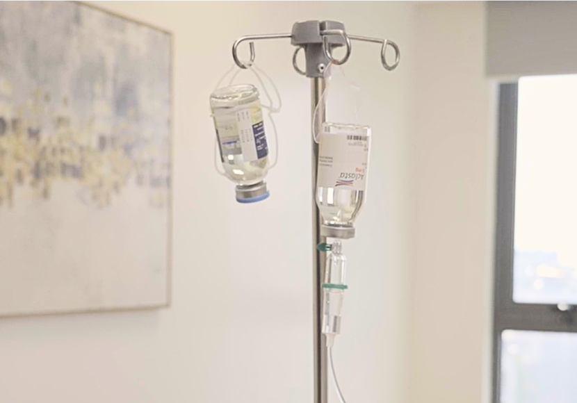 15 phút truyền loãng xương Zoledronic acid hiệu quả lên đến 12 tháng