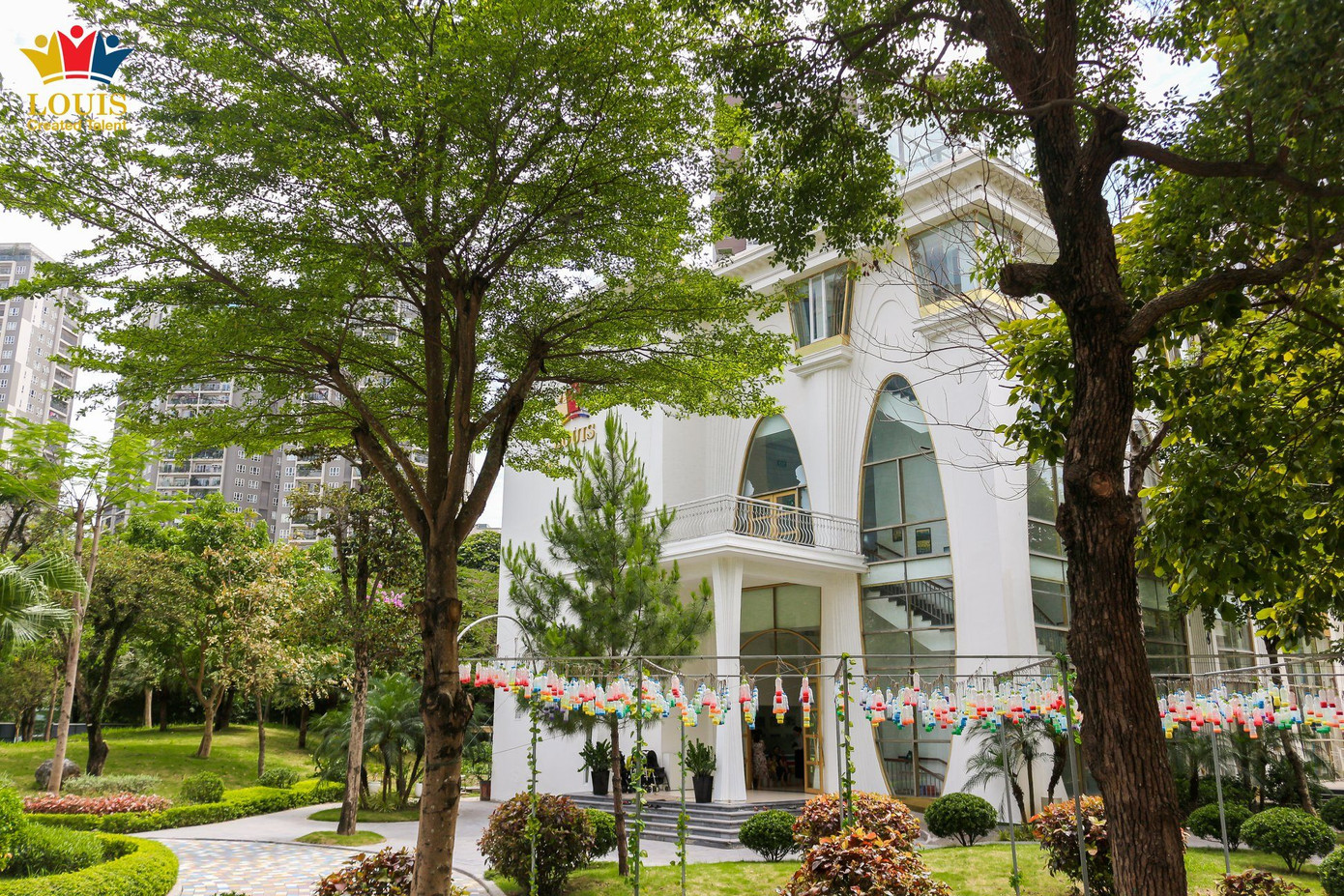 Được mệnh danh là "Ốc đảo xanh", Trường Mầm non Năng khiếu Louis tự hào là ngôi trường duy nhất ở Hà Nội được bao phủ bởi nhiều tầng xanh Được mệnh danh là "Ốc đảo xanh", Trường Mầm non Năng khiếu Louis tự hào là ngôi trường duy nhất ở Hà Nội được bao phủ bởi nhiều tầng xanh