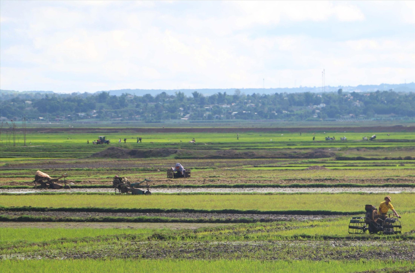 Huyện Krông Pa (Gia Lai) có nhiệt độ nóng nhất tỉnh nên người dân rất cần nước để canh tác
