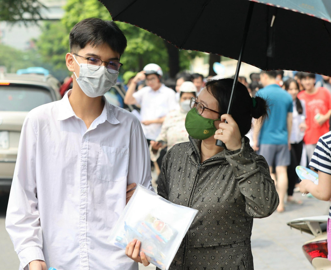 Thí sinh dự thi lớp 10 năm 2023 tại Hà Nội. Ảnh: trọng tài