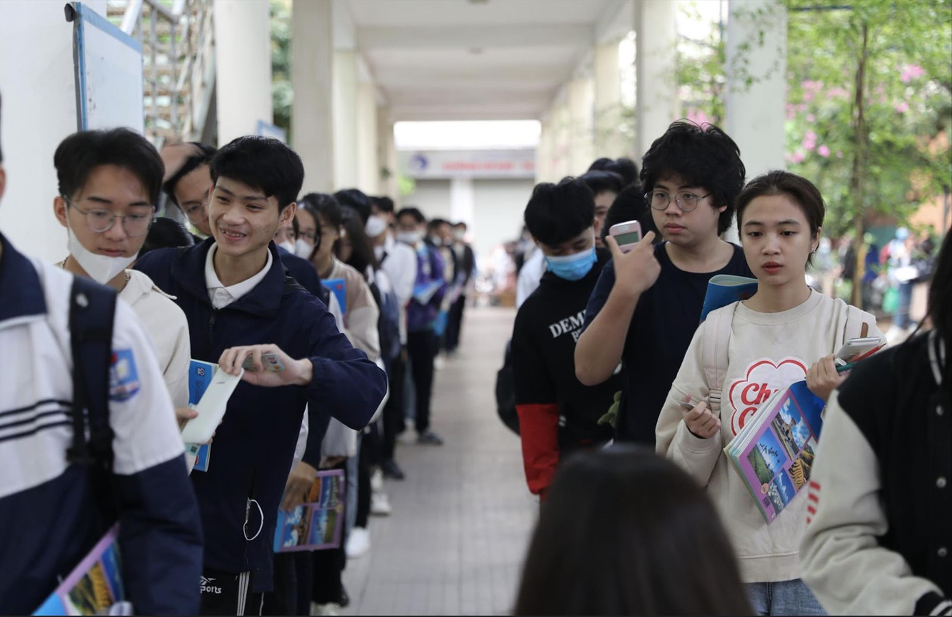 Thí sinh tham gia thi đánh giá năng lực năm 2023 của ĐH Quốc gia Hà Nội