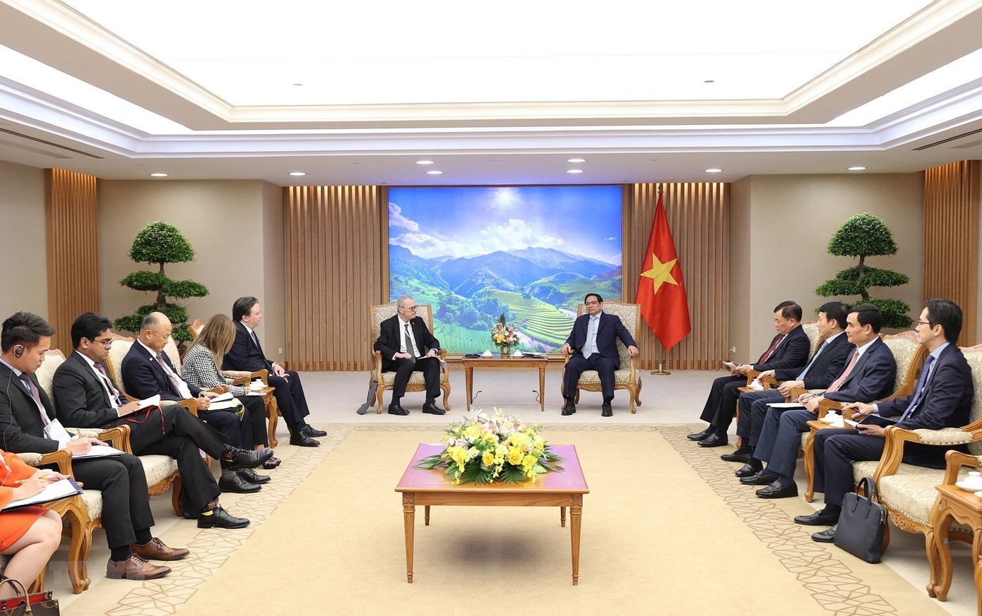 Thủ tướng Phạm Minh Chính tiếp một đoàn doanh nghiệp của Hội đồng Kinh doanh Mỹ - ASEAN hồi tháng 12/2022. Ảnh: TTXVN Thủ tướng Phạm Minh Chính tiếp một đoàn doanh nghiệp của Hội đồng Kinh doanh Mỹ - ASEAN hồi tháng 12/2022. Ảnh: TTXVN